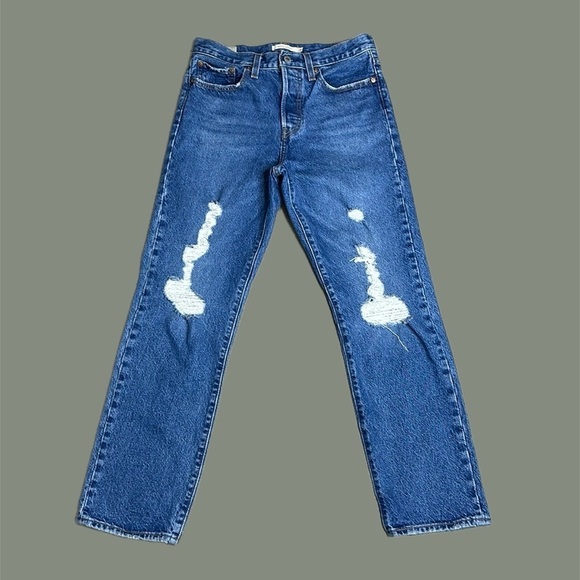 Levi’s Premium Wedgie Straight Fit Women’s Jeans Distressed Medium Wash Size 28 - Picture 2 of 13